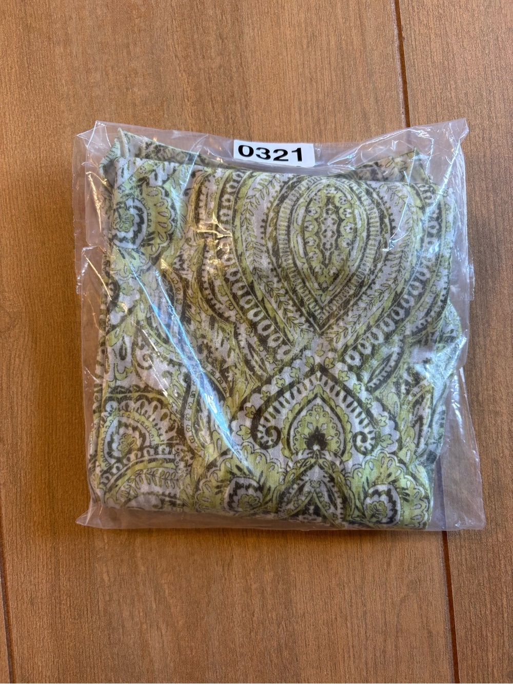 Chico's Paisley V-Neck Top Women 3 XL Green Rhinestone Embellished Boho Blouse - Picture 11 of 11